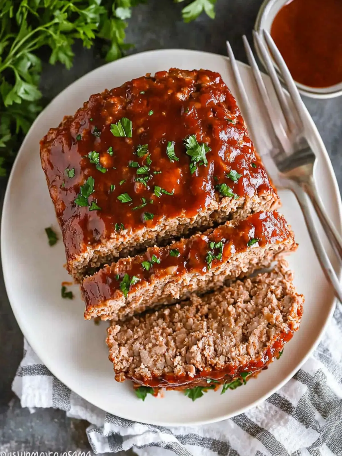 Savory Classic Meatloaf Recipe to Satisfy Your Comfort Cravings 3 Classic Meatloaf Recipe