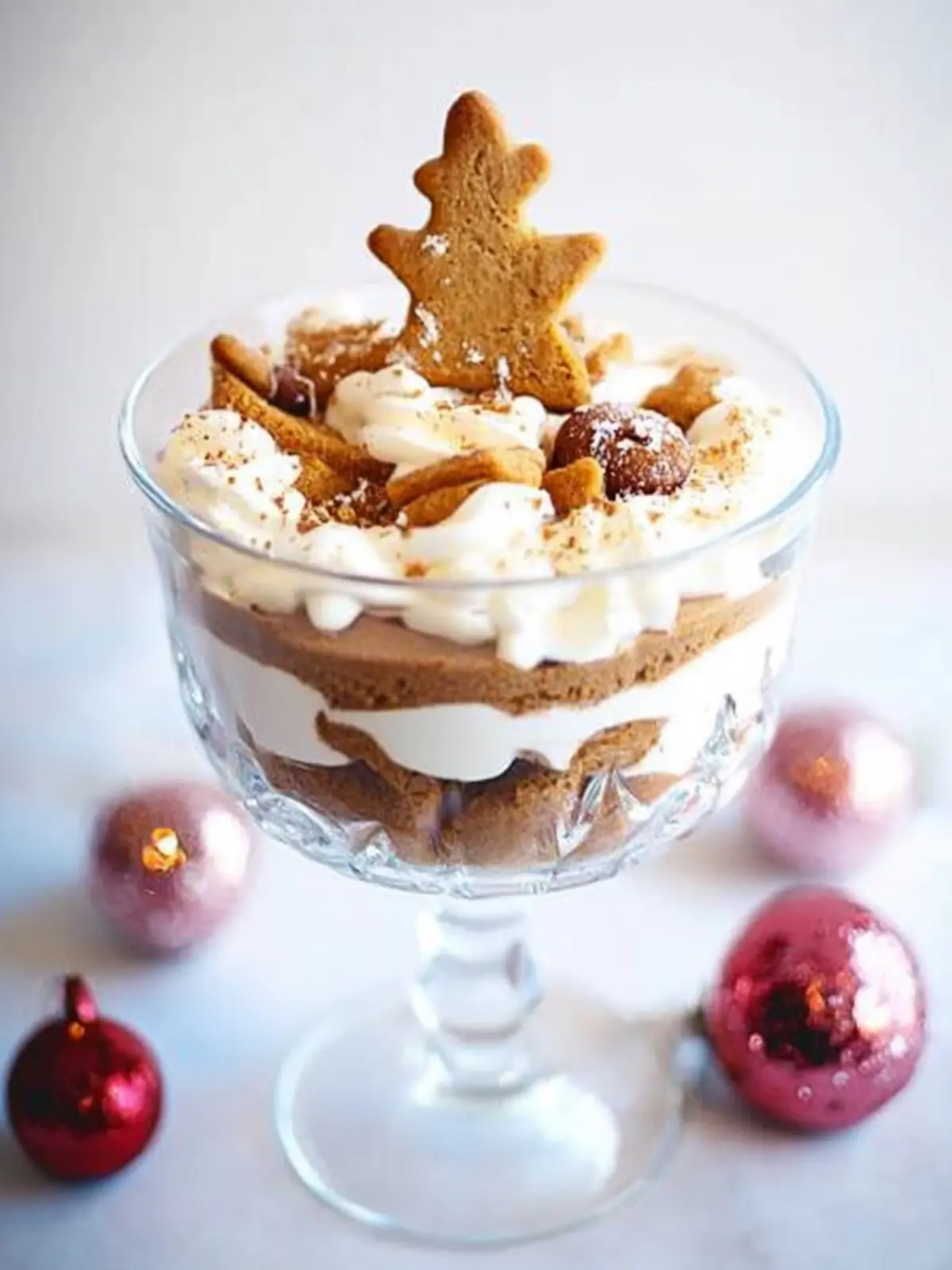 Indulge in Delight: Irresistible Gingerbread Trifle Recipe 2 Gingerbread Trifle