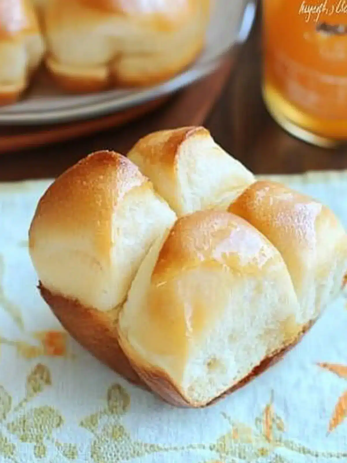 Melt-in-Your-Mouth Honey Butter Pull-Apart Rolls Recipe 2 Honey Butter Pull-Apart Rolls